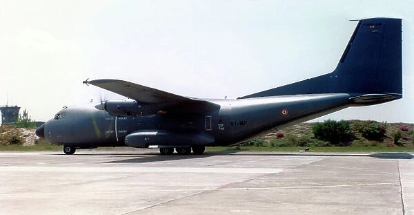 Armee de l'Air - Transall C-160R 61-MP  /  R44 (msn 44), of ET 061. (Transall - TRANSport ALLianz  /  Armee de l'Air - French Air Force). Date: circa 1995