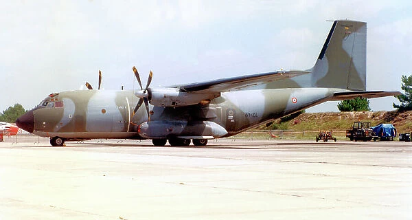 Armee de l'Air - Transall C-160R 61-ZL  /  R94 (msn 94), of ET 061. (Transall - TRANSport ALLianz  /  Armee de l'Air - French Air Force). Date: circa 1995