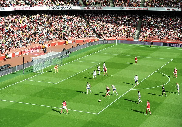 Arsenal vs. Tottenham: FA Womens Super League Clash at Emirates Stadium