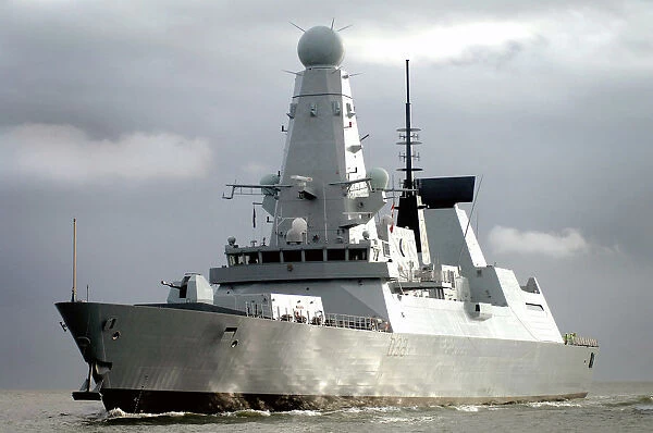 HMS Dauntless Arrives in Porstmouth