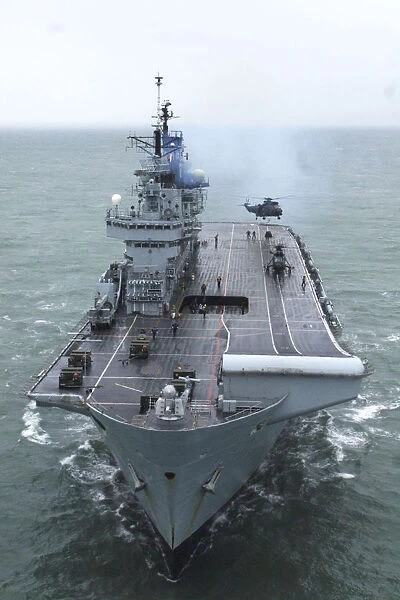 HMS Illustrious and Sea Kings