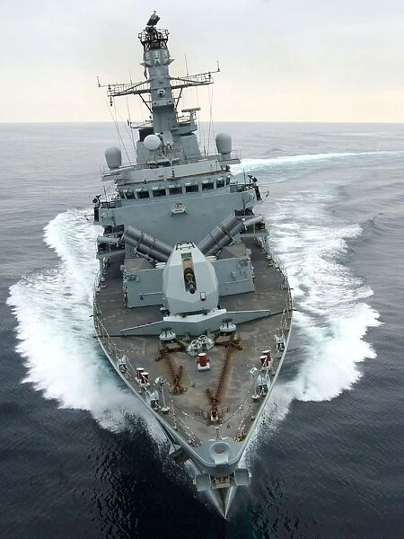 HMS Montrose, a Type 23 Frigate, performed a series of tight turns, during Marstrike 05