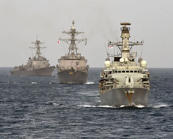 HMS Northumberland at sea with Bahraini vessels during IMCMEX 14