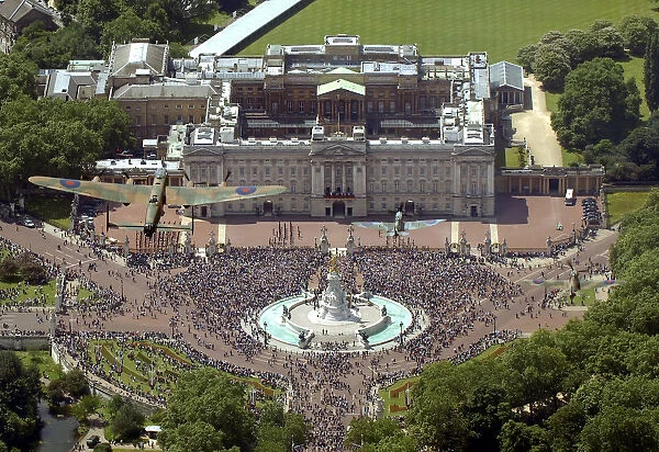 The Royal Air Force (RAF) flypast to mark the Queens official birthday on Saturday 14 June 200