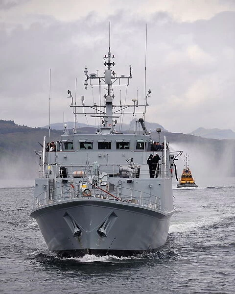 Sandown Class Mine Hunter HMS Ramsey Departs HMNB Clyde for the Middle East
