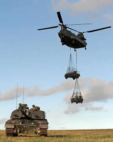 Westcountry Army Reservists Call in Chinook Helicopter during Dynamic Training Weekend