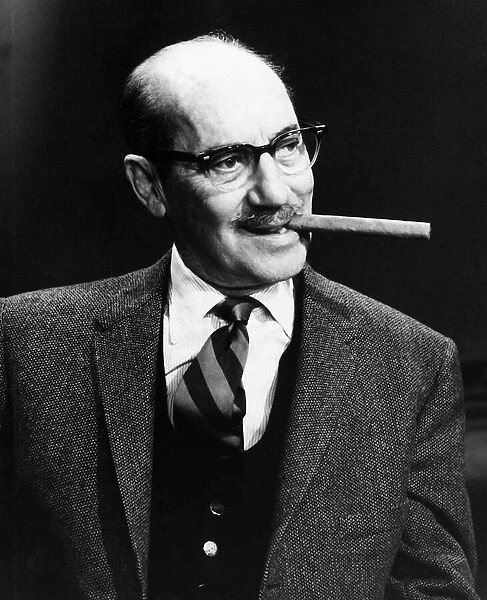 Groucho Marx American comedy actor 1964