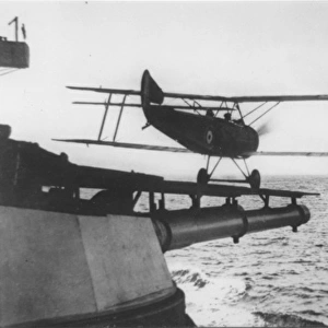 Sopwith 1. 5 Strutter taking off from ship