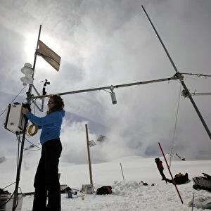Glaciology at Mont Blanc weather station C016 / 9626