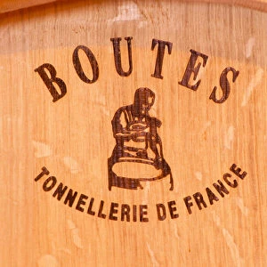 A barrel - Bouttes - Tonnellerie de France. The barrel maker cooper has burnt his