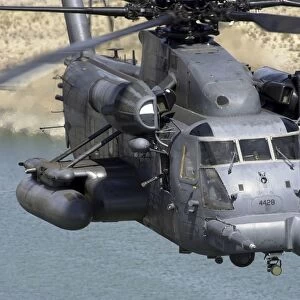 A MH-53J Pave Low IIIE heavy-lift helicopter