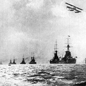 Dreadnoughts and hydroplane, British Grand Fleet, North Sea, First World War, 1914