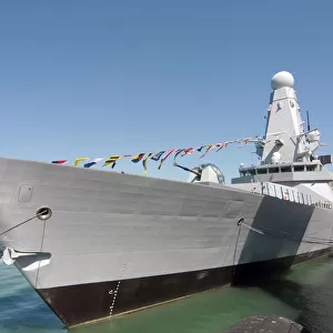 HMS Dauntless Commissioned into the RN