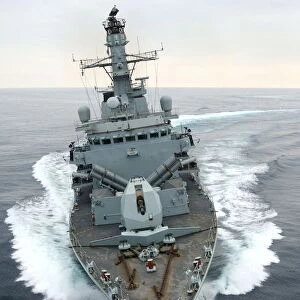 HMS Montrose, a Type 23 Frigate, performed a series of tight turns, during Marstrike 05