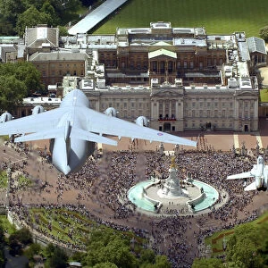 The Royal Air Force (RAF) flypast to mark the QueenOs official birthday on Saturday 14 June 2008