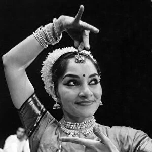 National Indian Dancing, Belly dancer 24 / 01 / 1967